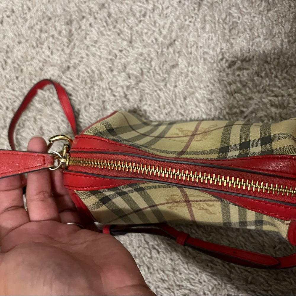 Burberry small crossbody bag - Picture 6 of 12